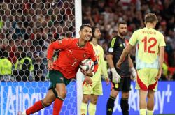 爱游戏下载-超级联赛强队纷纷备战欧洲赛场