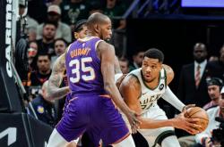 爱游戏-太阳队客场惨败掘金，西部半决赛战局逆转的简单介绍