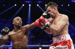 爱游戏-澳网碾压拉沃尔杯，兹维列夫带队取胜，团队网球新格局浮现