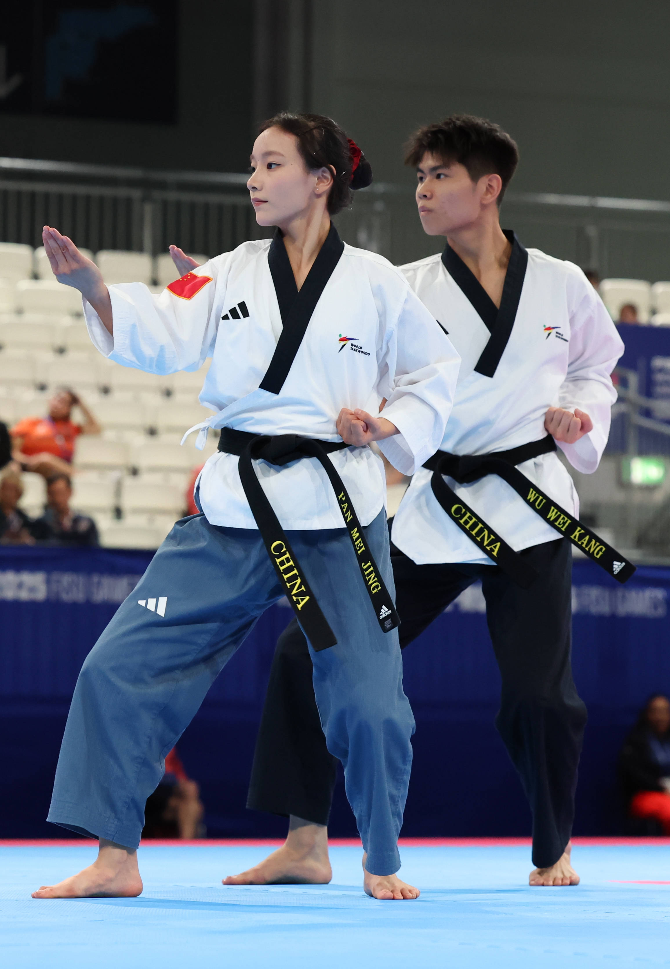 包含跆拳道赛场上的巅峰对决,势均力敌的词条 包含跆拳道赛场上的巅峰对决,势均力敌的词条