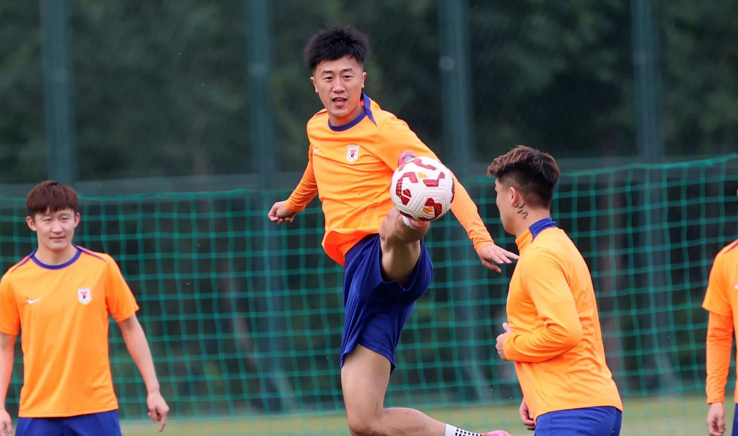 关于山东鲁能主场击败天津泰达,保持不败纪录的信息 关于山东鲁能主场击败天津泰达,保持不败纪录的信息