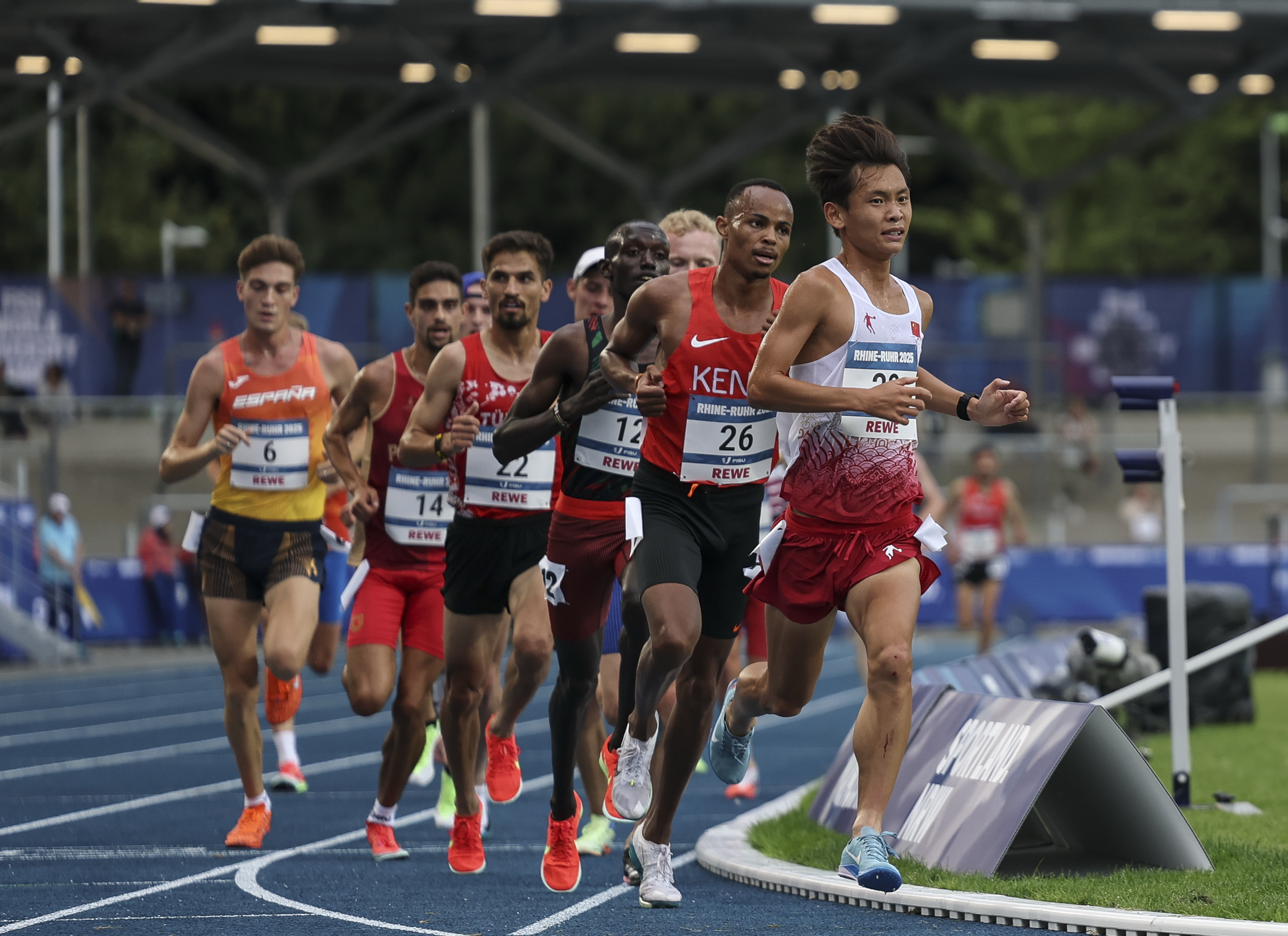 喀麦隆田径选手刷新非洲纪录 喀麦隆田径选手刷新非洲纪录