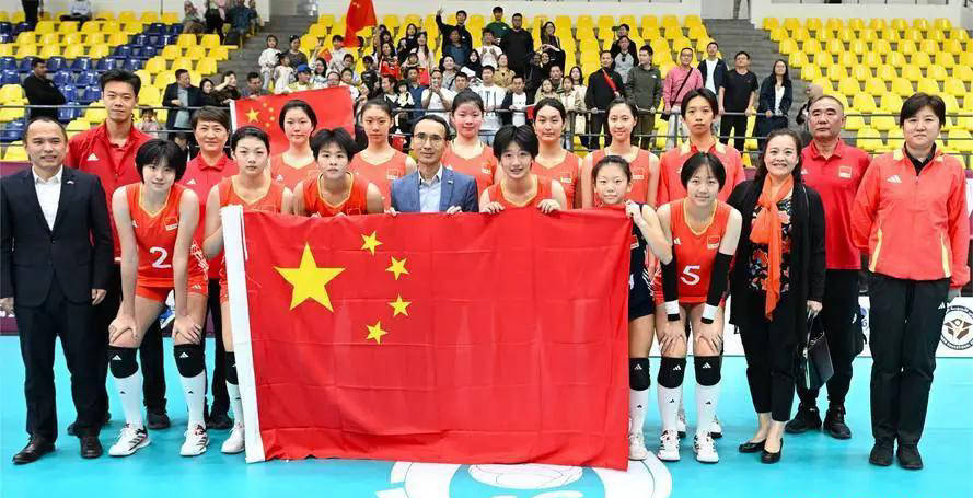 包含新秀闪耀夺目风采，夺冠路途曲折蜿蜒的词条