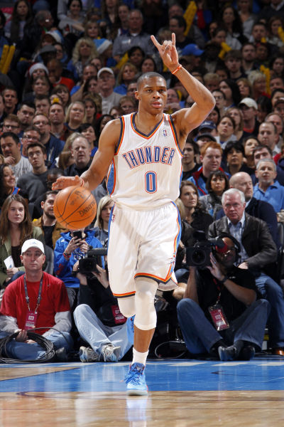 包含魔术血洗猛龙，威斯布鲁克打破历史纪录的词条