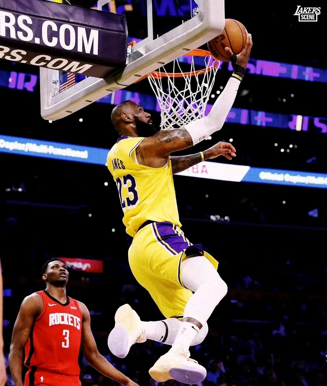 火箭碾压76人,詹姆斯刷新纪录 火箭碾压76人,詹姆斯刷新纪录