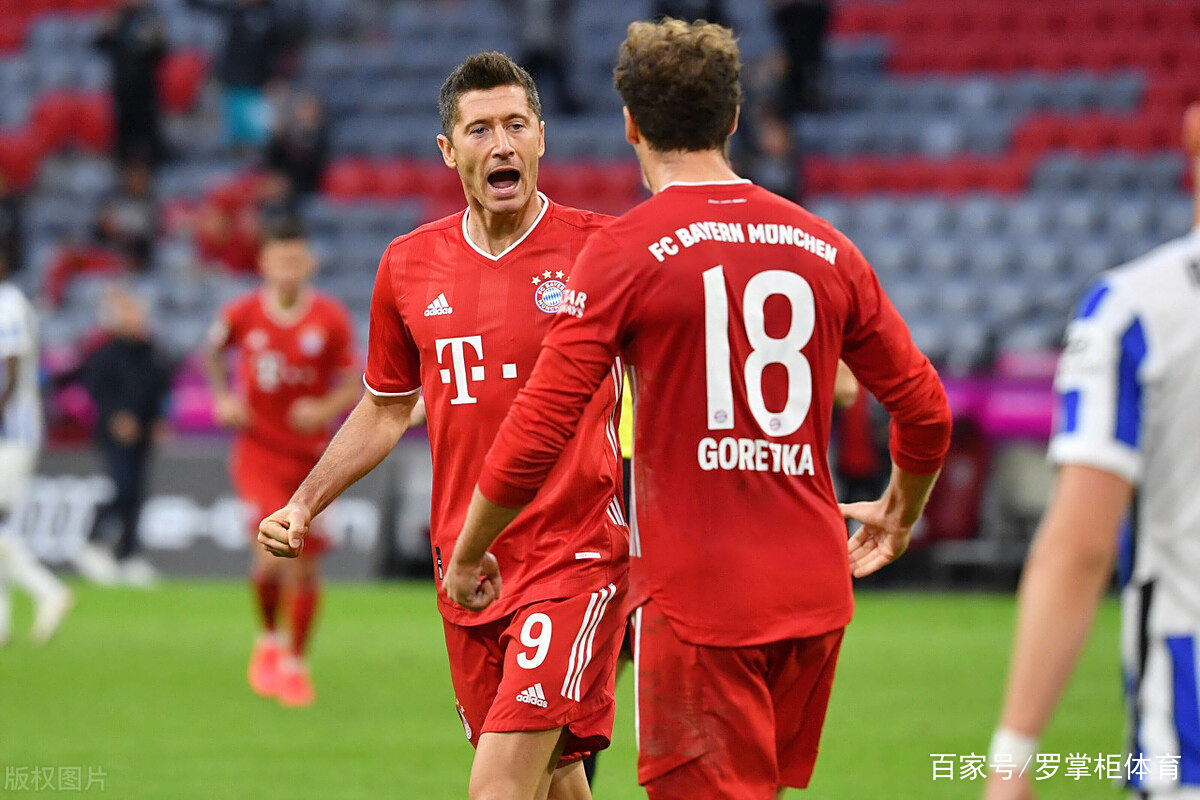 关于乌克兰碾压西班牙，莱万点燃赛场的信息