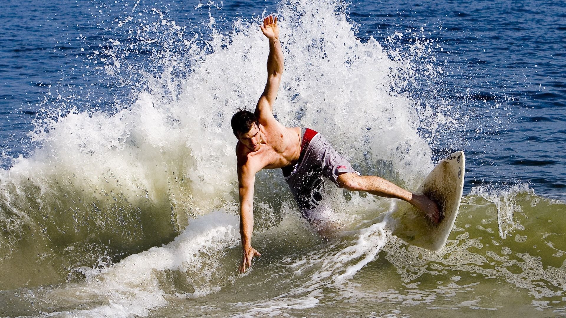 东决关键战焦点战，独行侠碾压浙江队，一场战术与意志的全面胜利