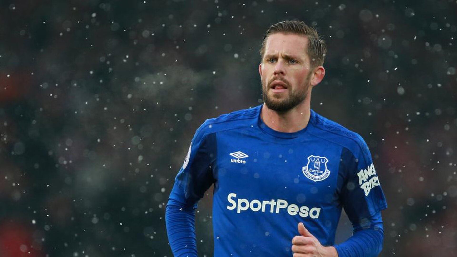 雷霆防线溃堤之夜，德罗赞如何用古典技艺撕碎现代篮球的方程式