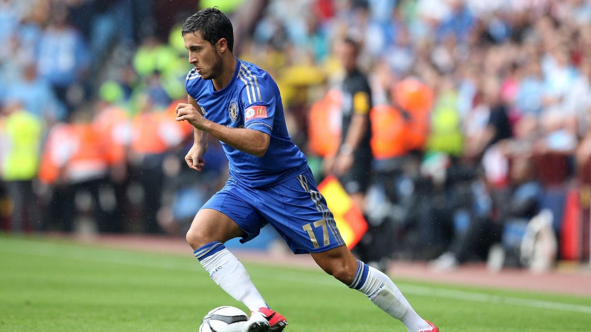 卢卡库生涯之夜闪耀全场,勒沃库森火力全开压制玻利维亚